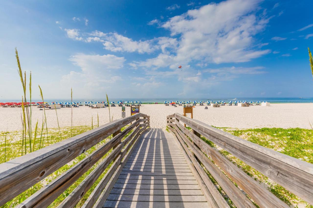 Holiday Inn Express Orange Beach - On The Beach By Ihg Exterior photo