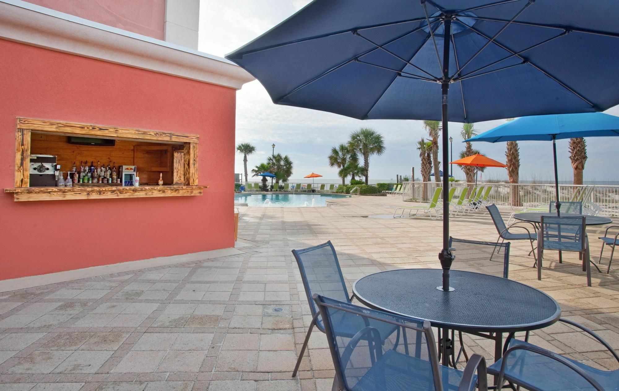 Holiday Inn Express Orange Beach - On The Beach By Ihg Exterior photo