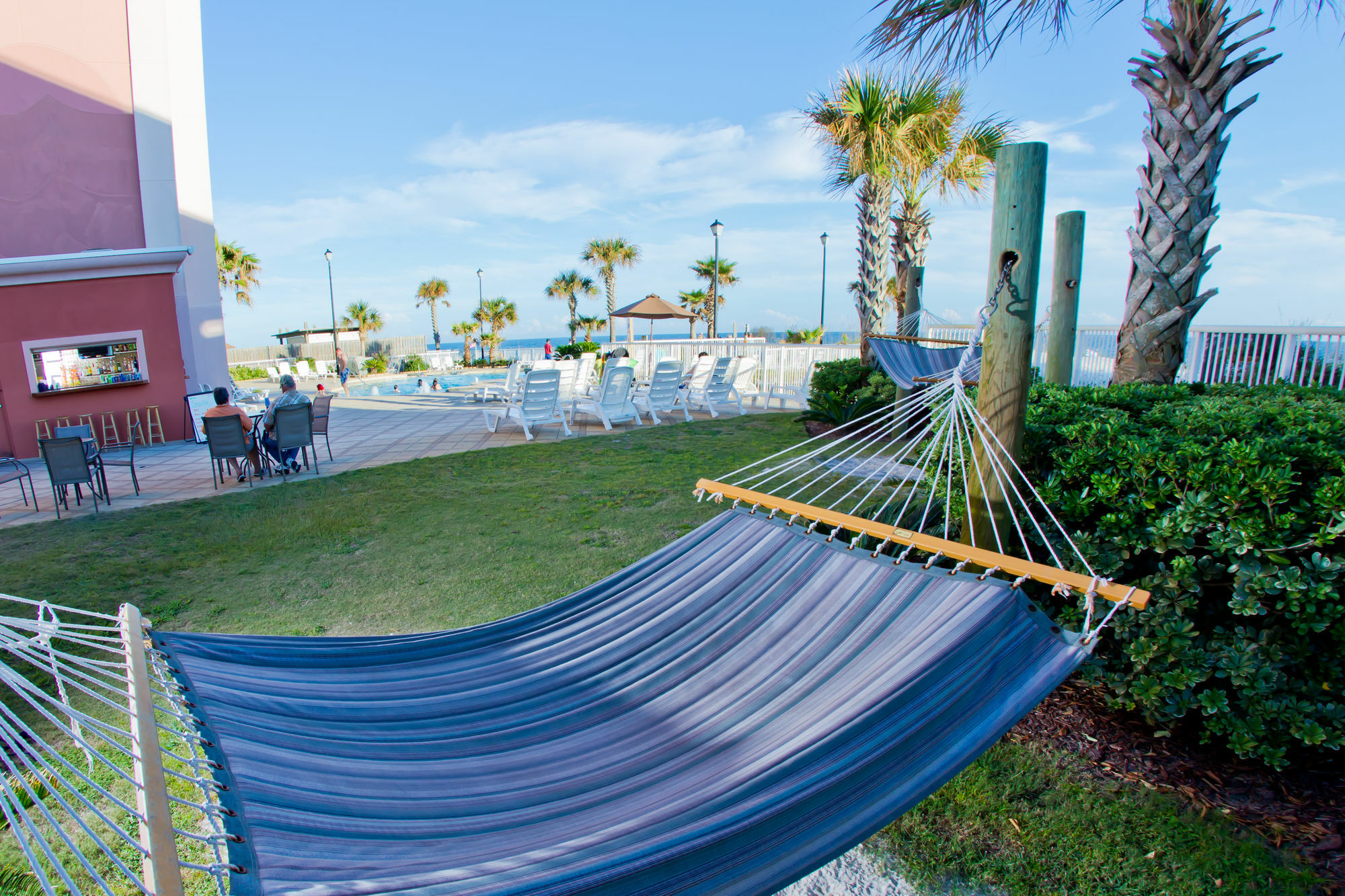 Holiday Inn Express Orange Beach - On The Beach By Ihg Exterior photo