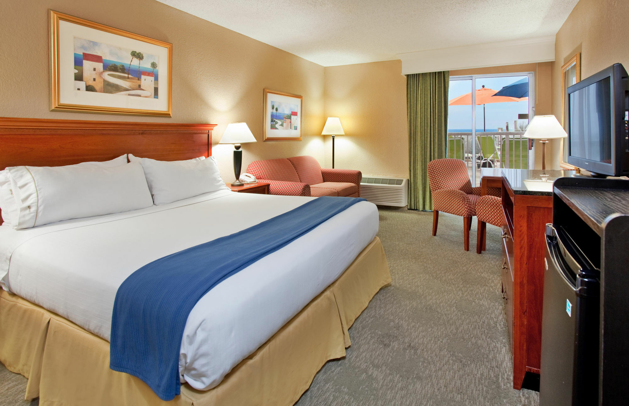 Holiday Inn Express Orange Beach - On The Beach By Ihg Exterior photo
