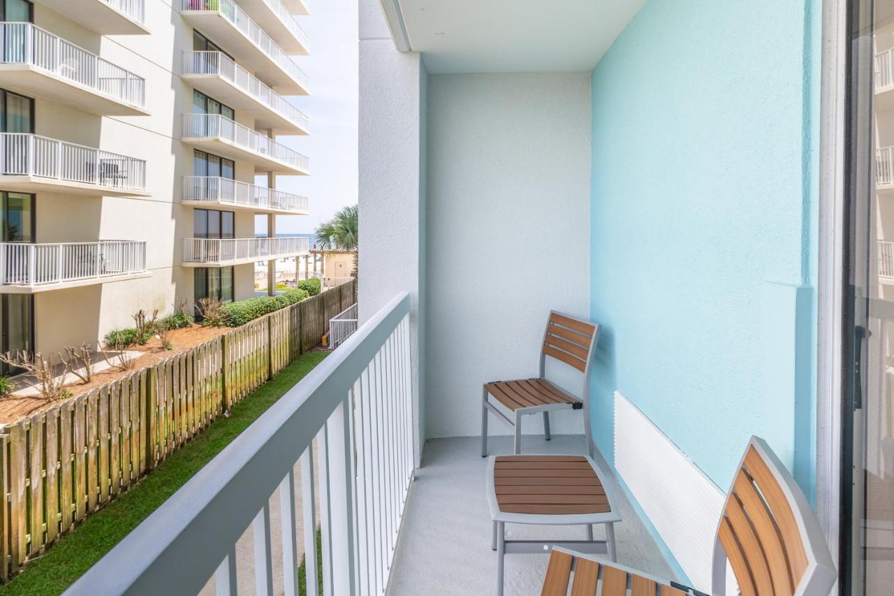 Holiday Inn Express Orange Beach - On The Beach By Ihg Exterior photo