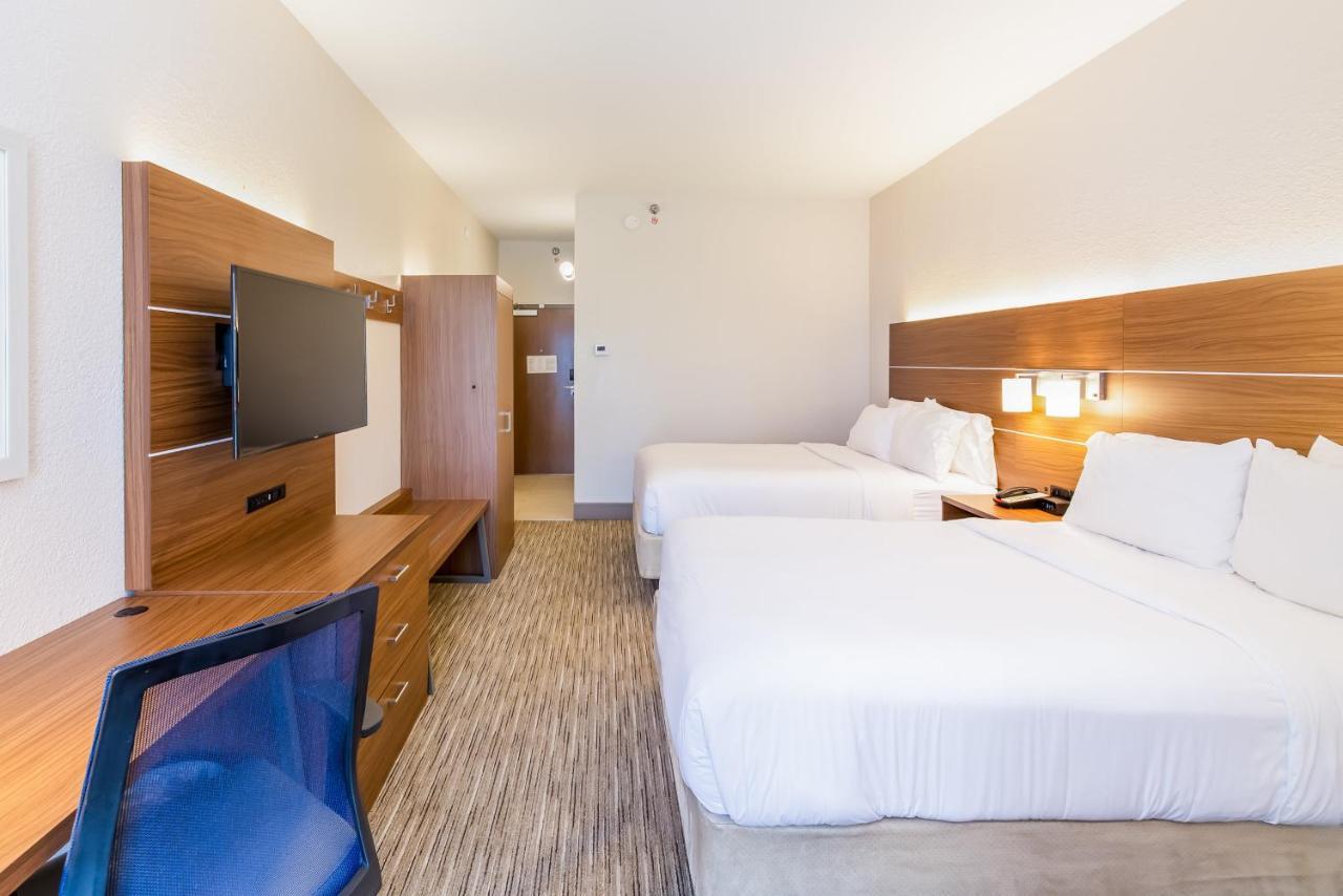 Holiday Inn Express Orange Beach - On The Beach By Ihg Exterior photo